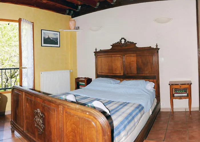 4 Personnes Vue Sur Le Des Graves - Vallee De La Jordanne,aurillac,cantal,auvergne Ferienhaus